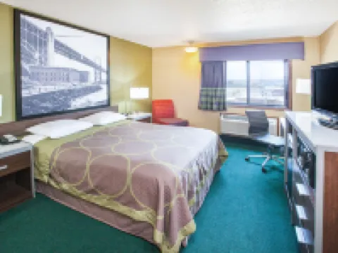 範布倫-史密斯堡地區温德姆速8酒店 克勞福德縣酒店