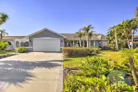 Tropical Apollo Beach House w/ Pool & Dock! - 3-Star
