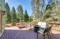 Remodeled Crestline Retreat Walk to Lake Gregory! - Balcony