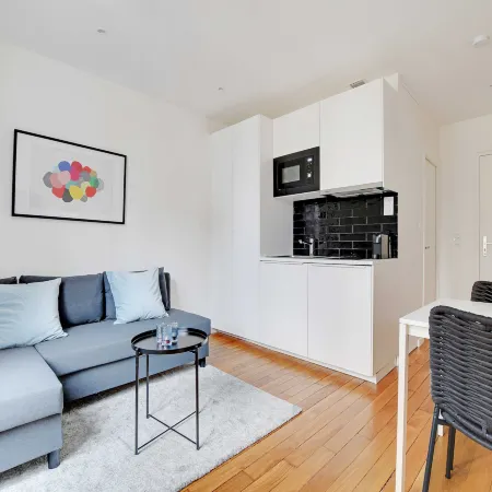 Studio Chic et Cosy -2P- Nanterre Отели в г. Нантер