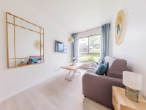 Wonderful studio - 2P - Neuilly-sur-Seine Hotels in Neuilly-sur-Seine