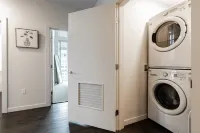 2BR | Balcony, Gym, Lounge | Bellevue | Sophari C
