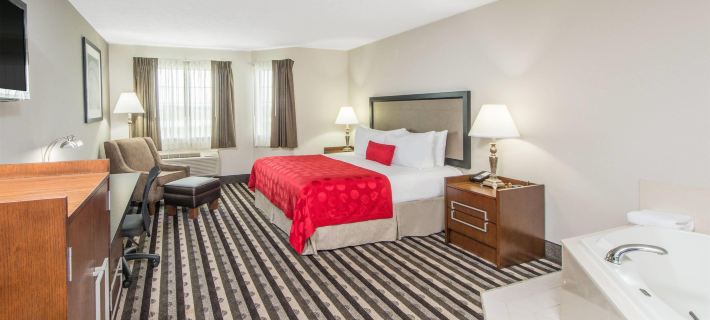 Ramada by Wyndham Springfield North Hotels in Sangamon County