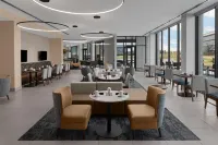 Homewood Suites by Hilton Grand Prairie at EpicCentral - Parkplatz