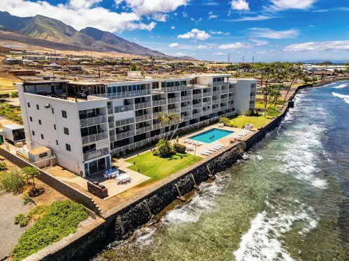 2-Bedroom Oceanfront Paradise – Newly Refreshed Lahaina Gem w/Breathtaking Views Hotels in Lahaina