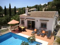 Sea Breeze Villa Escape" - Villas