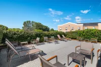 جارنر هوتل بادوكا ويست باي آيتش جي