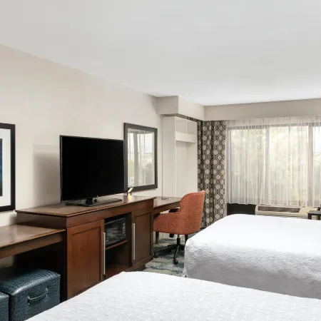 Hampton Inn Portland East