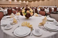 Holiday Inn STEVENS POINT - CONVENTION CTR by IHG - พร้อมอาหารเช้า