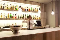 Internacional Design Hotel - С баром