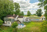 6 Bedroom home, private pool, person Hot tub, Waterfront Views, and more!😍