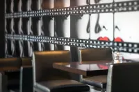 SpringHill Suites Los Angeles Burbank/Downtown - breakfast