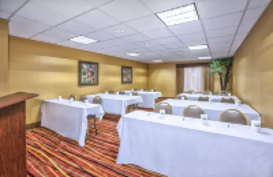 Holiday Inn Express & Suites MARYSVILLE by IHG