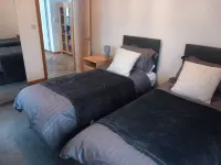Remarkable Seaside Apartment - Sleeps 4 Các khách sạn ở Bognor Regis