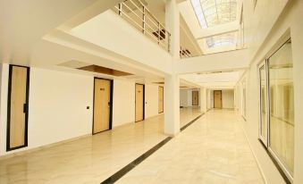 Hotel Stay Station Near Expo Mart Greater Noida