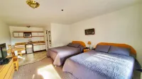 Corral Creek Lodge