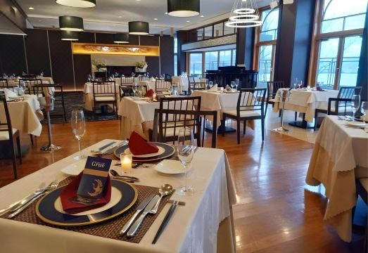 마이즈루 항구의 아름다운 풍경