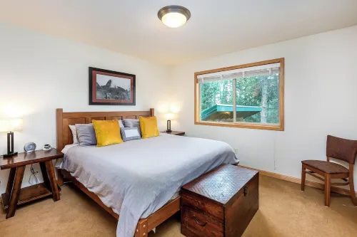 Large Mountain Home Near Crescent, Odell & Crater Lakes. Family Reunion Home!