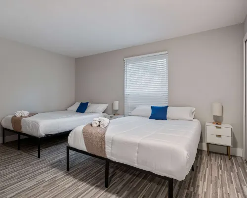 Spacious 2BR 1BA Haven - Perfect for Families Hotels in Rochester Hills
