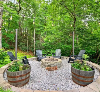 Near Linville Gorge & Ski Resorts (sleeps 8)