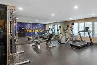 Comfort Inn & Suites - Gym