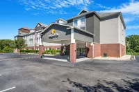 La Quinta Inn & Suites by Wyndham Stonington-Mystic Area Hotels in 