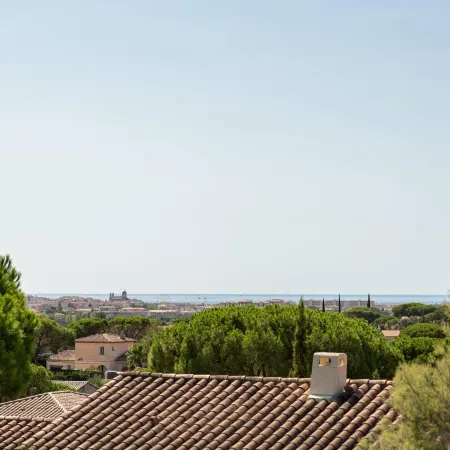 Zenitude Hôtel-Résidences Frejus la Tour de Mare