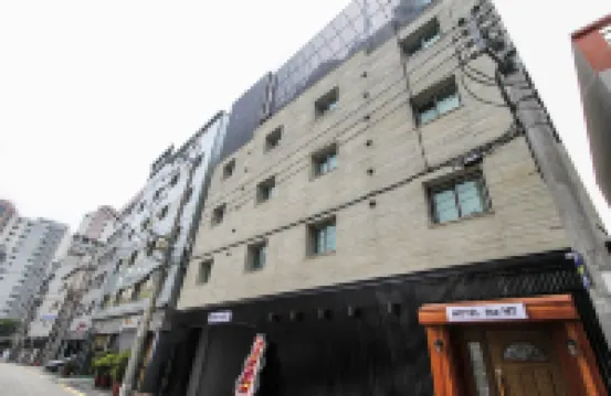 The Hit Hotel Hotel berhampiran Seo-dong