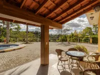 Casa de Campo na Represa de Igarat Com Piscina Hotels in Jacareí