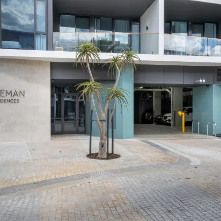 Bright Studio with Rooftop BBQ in Fremantle