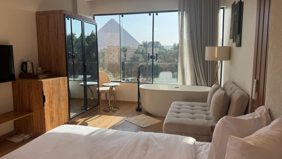 Palacio Pyramids Hotel