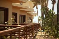 Lahaina Hotel