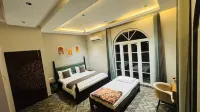 Hotel Hari Leela Fort View Palace - parking
