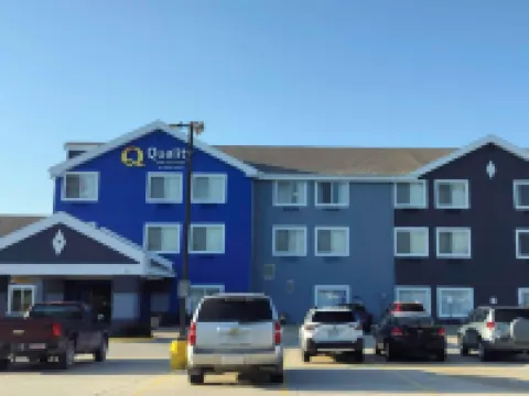 Quality Inn & Suites Bethany Hotels in Bethany