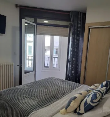 New J&J Hostel Hotels in 