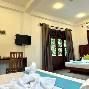 Pearl Kingdom Hotel & Resort Отели рядом с достопримечательностью «Пляж Гандара»