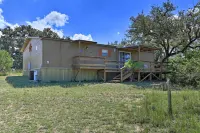 Spacious Utopia Family Home w/ Hill Country Views - 3-Star
