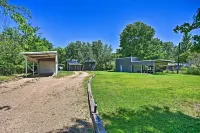 Charming Quitman Cabin < 2 Miles to Lake Fork - Pysäköinti