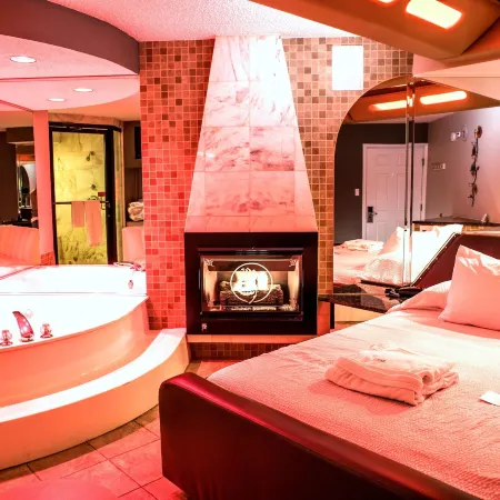 Essence Suites