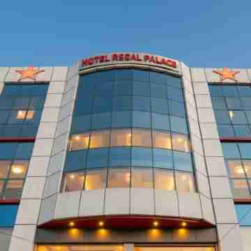 Hotel Regal Palace Hotel Exterior