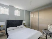Luxurious Private One Bedroom Apartment ブレーンツリーのホテル