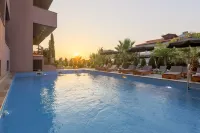 Hotel Yakinthos - Swimmingpools