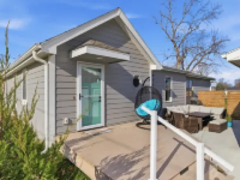 Cozy Lakeside Cottage for Families and Fun Seekers. Game room - Large Soaker Tub Hotels in Lewis