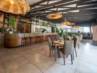 Anew Resort White River Mbombela - bar