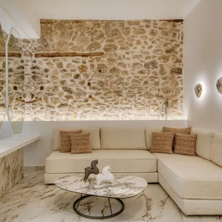 Nalia Suites