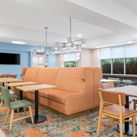 Hampton Inn by Hilton Midland West