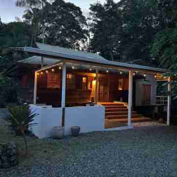 Casa Luminosa - Jungle Pool Villa Near the Beach Hotel Exterior
