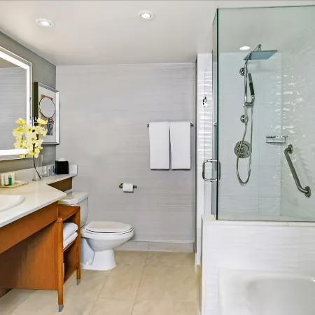 Crowne Plaza Toronto - North York