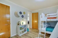 Lakefront Getaway in Leesburg w/ Dock + Kayaks! - Country Houses