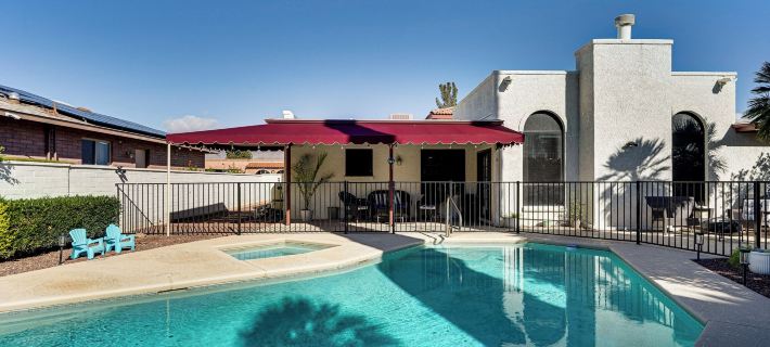 7 Mi to Sabino Canyon: Poolside Oasis w/ Mtn Views Hotels in Tucson